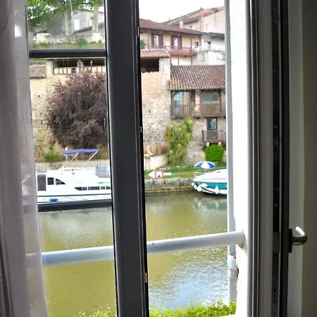 Les Quais De Nerac Apartment Exterior photo