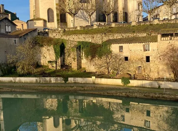Les Quais De Nerac